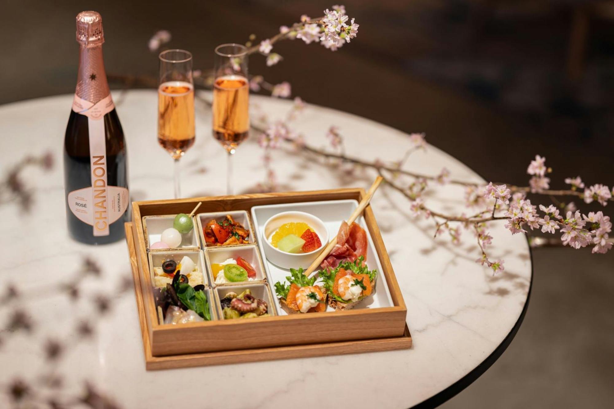 Courtyard By Marriott Nagoya Hotel Buitenkant foto
